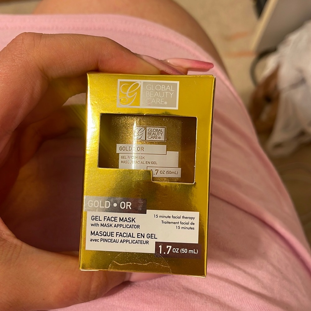 Gold Gel face mask